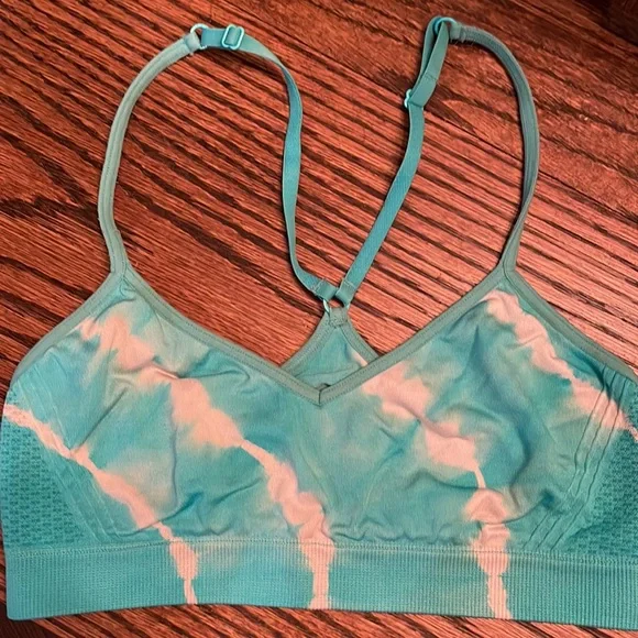 ‼️SOLD‼️ 2 VS Pink Bralettes - Picture 9 of 14